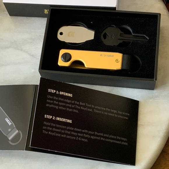 The Ridge 24 Karat Gold Key Case - Picture 10 of 11